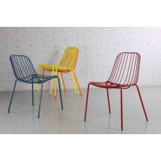 RESONATE SIDE CHAIR